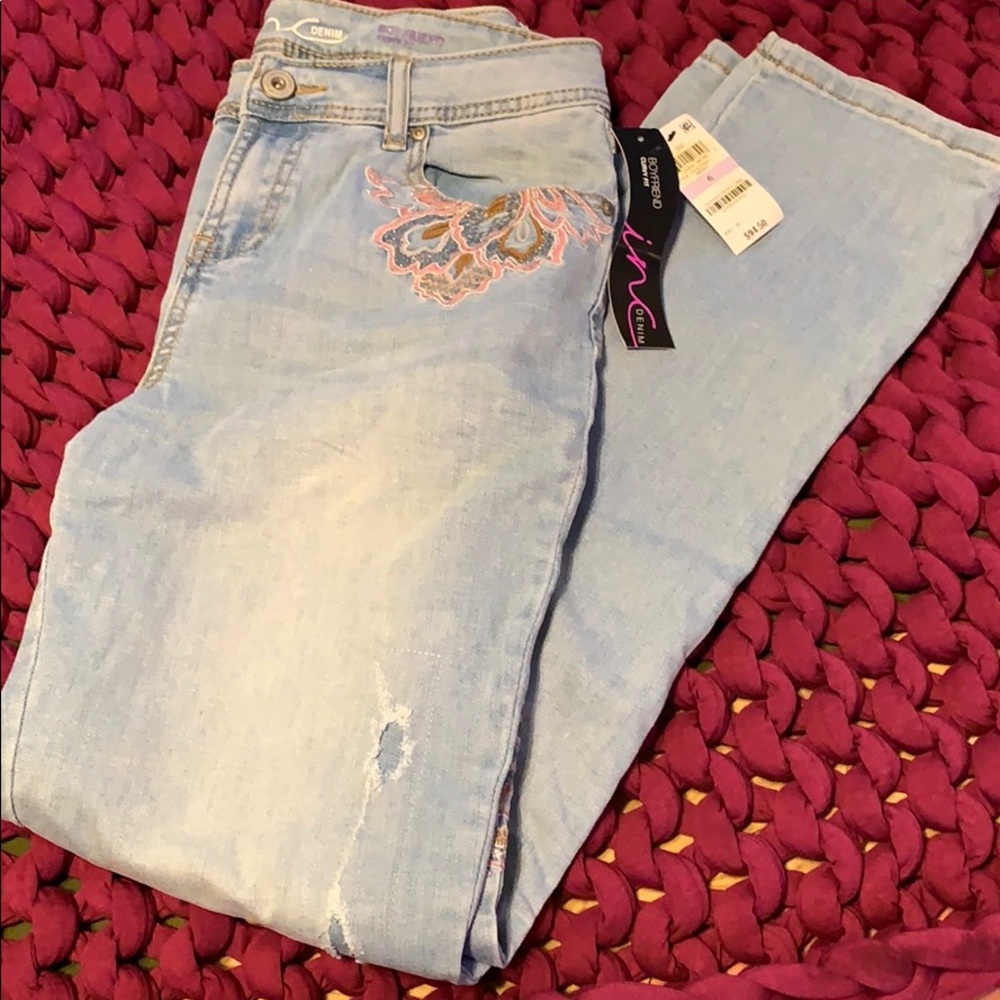 Inc Curvy Fit Boyfriend Jeans embroidered